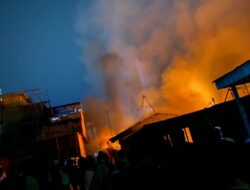 8 Rumah di Desa Bandar Klippa Hangus Terbakar