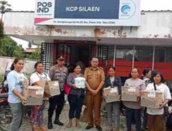 Viktor Silaen Bantu Warga Silaen