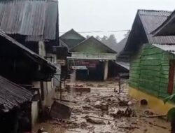 Desa Kota Tua di Tapsel Diterjang Banjir Bandang