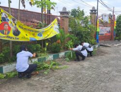 Sat Intelkam Polrestabes Medan Bersihkan Gereja Katolik St Petrus