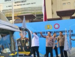 Kapolri Lepas 700 Buruh Korban PHK Kembali Kerja