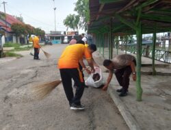 Polsek Pangkalan Susu Bakti Sosial dan Salurkan Bansos