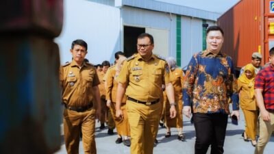 Bupati Asri Ludin Tambunan Turun ke Pabrik Perangi TB