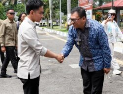 Didampingi Asri Ludin Tambunan, Wapres Gibran Janjikan Laptop Usai Tinjau Sekolah Rakyat di Deli Serdang