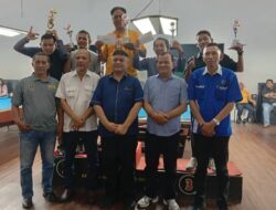 Ramli Berumpu Juarai Turnamen Biliar Antar Wartawan