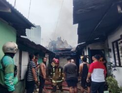 5 Rumah di Jalan Gaharu Medan Timur