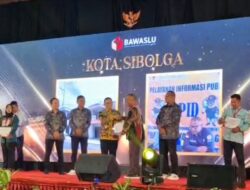 Bawaslu Sibolga Raih Penghargaan dari Bawaslu RI