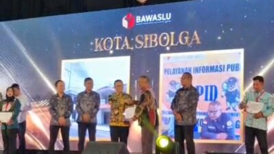 Bawaslu Sibolga Raih Penghargaan dari Bawaslu RI