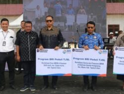 Bupati Taput Hadiri Mini Pesparawi Salib Kasih