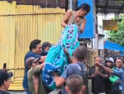 Tim Inafis Evakuasi Mayat Pria Membusuk di Lahan Kosong