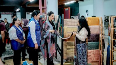 Dekranasda Sumut Latih 60 Perancang Muda, Siap Angkat Wastra Ulos Modern ke Pasar Nasional