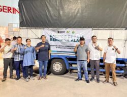 Gerindra Sumut Serahkan Bantuan PTPN IV ke Korban Banjir