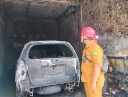 Ruko Berlantai Tiga Terbakar di Medan