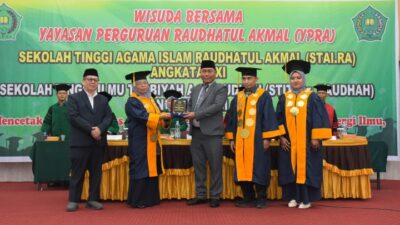 Wabup Deli Serdang: Wisuda Tonggak Penting dalam Perjalanan Hidup