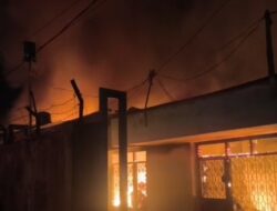 Pabrik Busa di Sunggal Hangus Terbakar