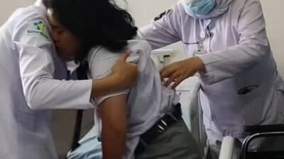 Usai Makan MBG, Ratusan Siswa SMK Swasta HKBP Sidikalang Dilarikan ke Rumah Sakit