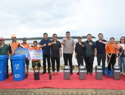 Pimpin Gerakan ASRI di Sorake, Bobby Nasution Minta Kebersihan Destinasi Wisata Harus  Dijaga