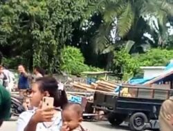 PKL Simpang Kayu Besar Tanjung Morawa Digusur