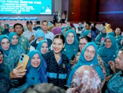 Kahiyang Ayu Dorong Kader PKK Kembangkan Produk Turunan Berbasis Potensi Lokal