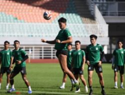 Ujian Berat PSMS  di Pakansari