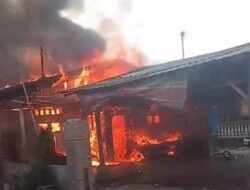 Dua Rumah di Sunggal Terbakar