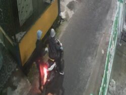 Kaca Spion Mobil Milik Wartawan Disikat Maling