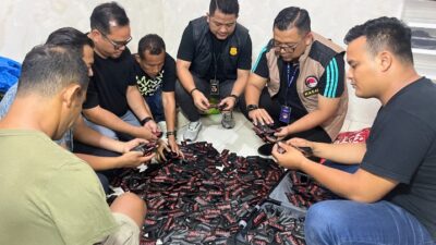 Satresnarkoba Polrestabes Medan Gerebek Gudang Penyimpanan 1.152 Vape Narkoba di Percut Sei Tuan
